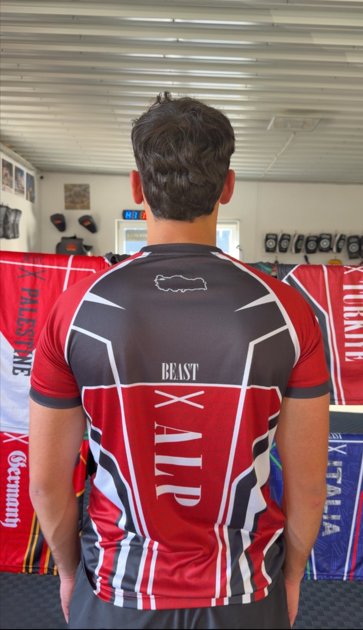 Personalisiertes Performance Shirt
